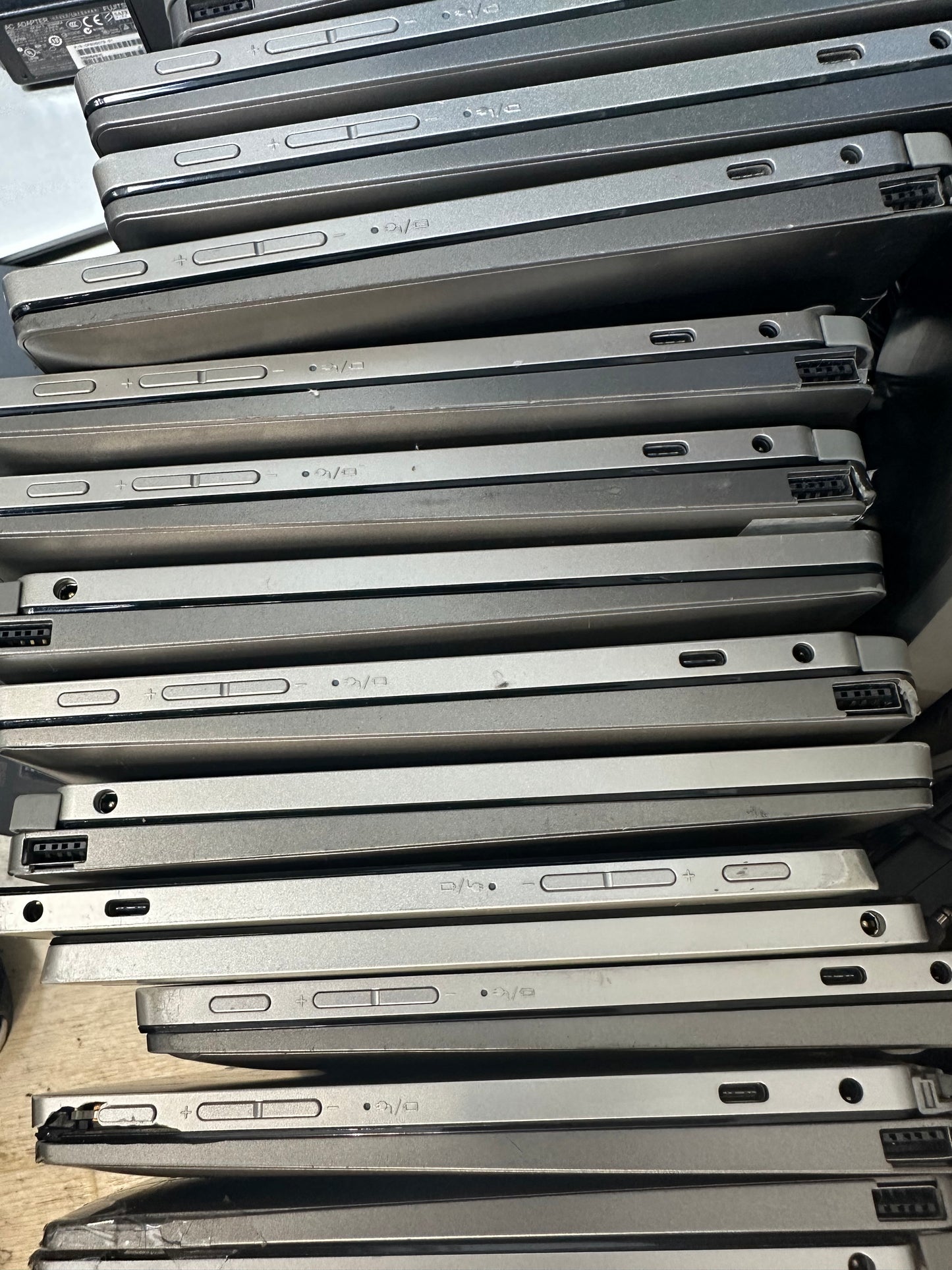 JUNK Toshiba K50 Celeron 4020 メモリ4GB SSD64GB Windows10