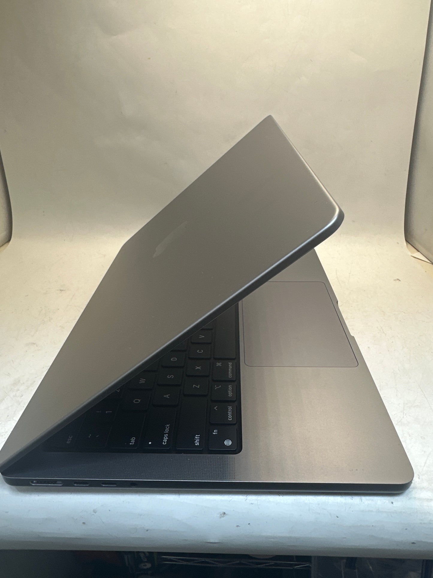 MacBook Pro M1Pro 14インチ メモリ16GB SSD512GB