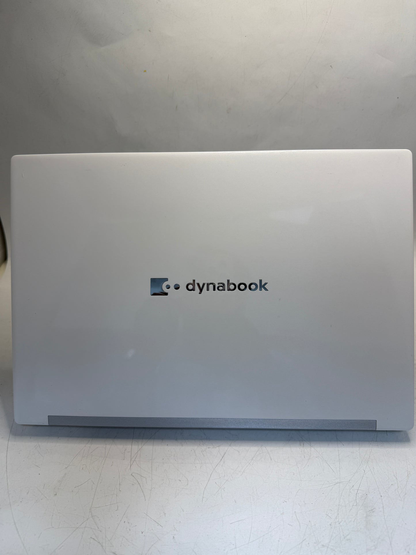 美品東芝GCX83/PW core i5-1135G7 メモリ8GB SSD 256GB win11