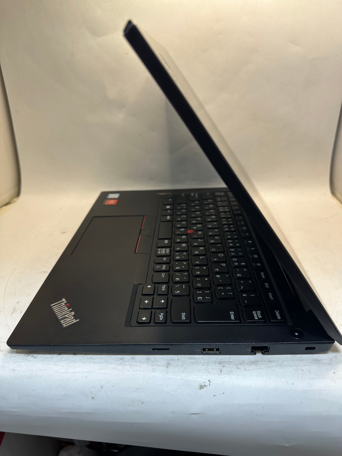 THINKPAD E480 core i7-8550U/8GB/256GB WINDOWS 11