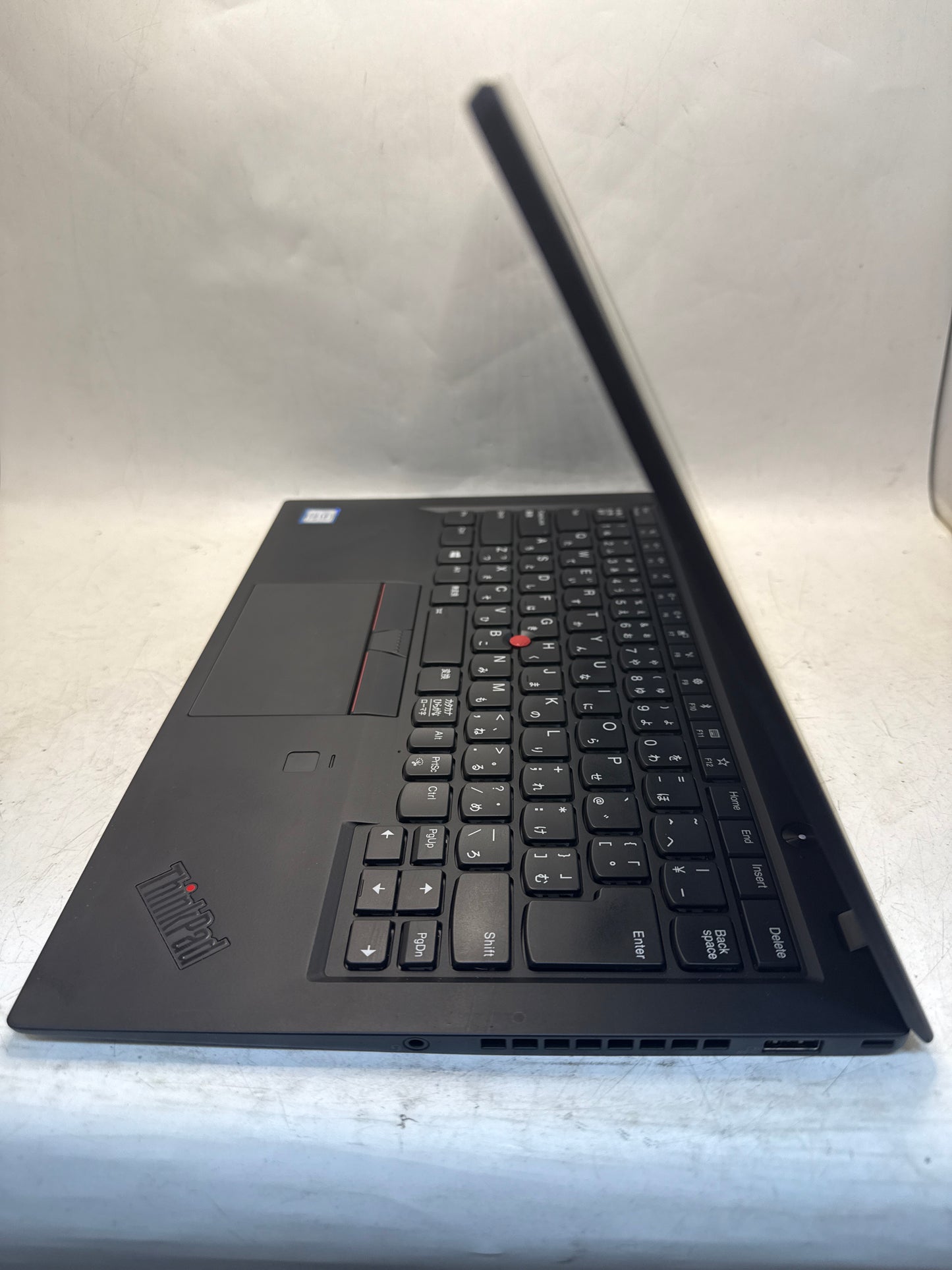 LENOVO X1Carbon core i7-8550U/16/512 WIN 11