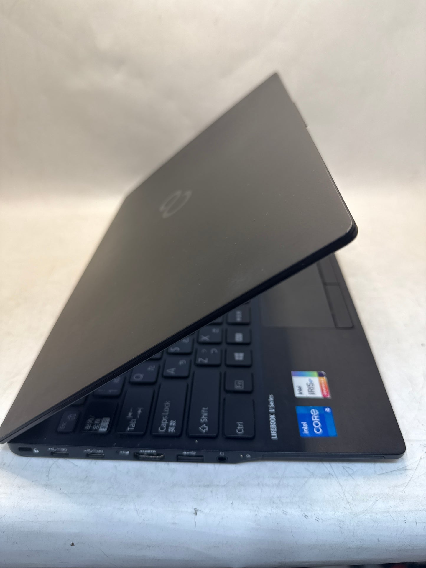 富士通LIFEBOOK U9311/F/core i5-1145G7-8/128gB wiN11