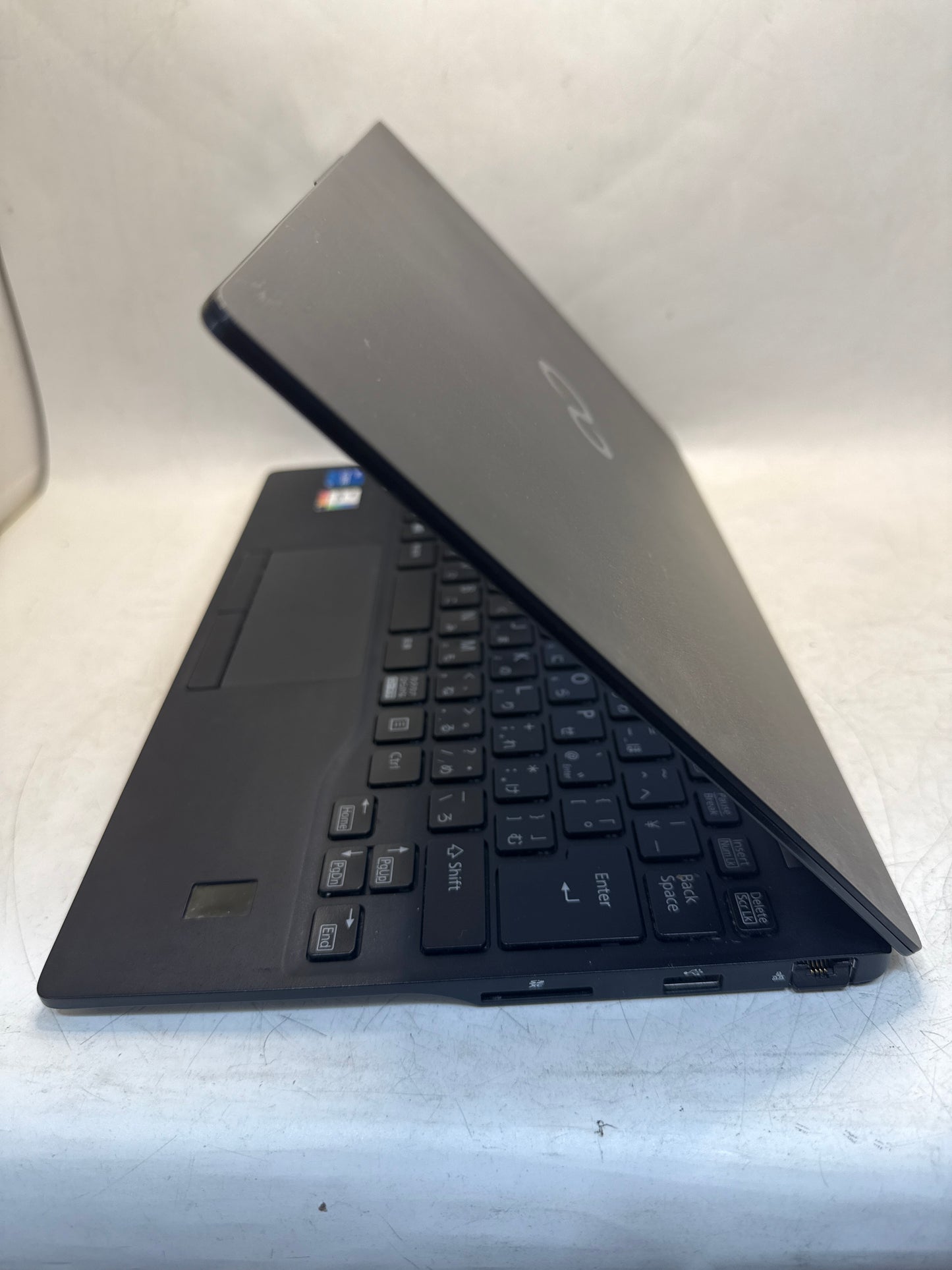 富士通LIFEBOOK U9311/F/core i5-1145G7-8/128gB wiN11